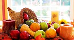 Cornucopia filled with fruits.