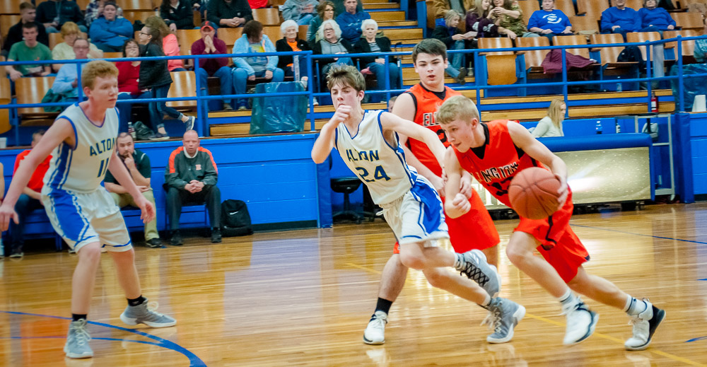 Alton Comets Beat Ellington in Their Final Home Game of Season Alton MO
