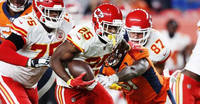 October 17, 2019, Denver, Colorado, U.S: Chiefs RB LESEAN MCCOY runs for yardage during the 2nd. Half at Empower Field at Mile High Thursday evening in Denver, CO. The Chiefs beat the Broncos 30-6. (Photo by Hector Acevedo/Zuma Press/Icon Sportswire)
