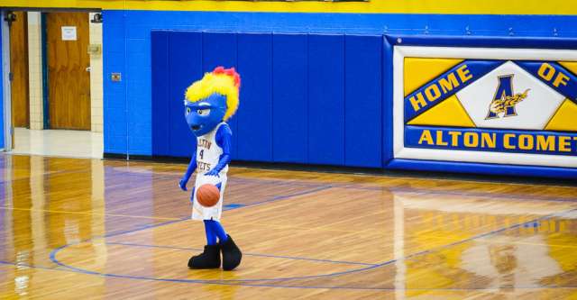 Alton Comets mascot