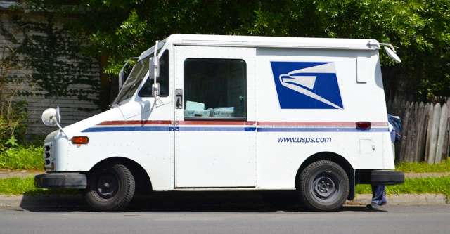 mail truck