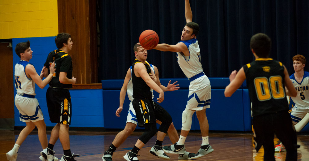 Boys Alton Comets Basketball Team Wins Over Summersville Wildcats Alton MO