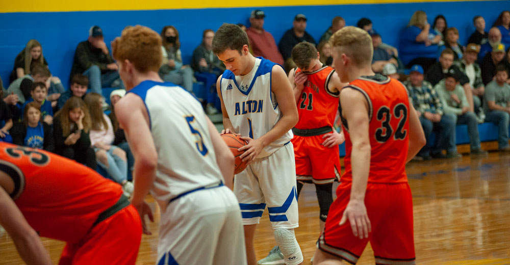 The Boys Alton Comets Win 6752 Over The Ellington Whippets Alton MO