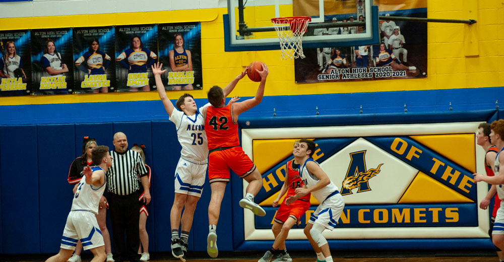 The Boys Alton Comets Win 6752 Over The Ellington Whippets Alton MO