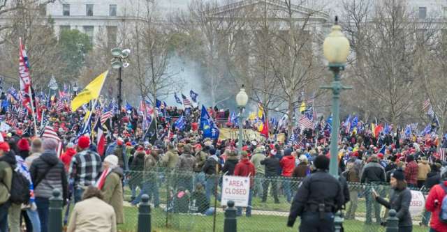 tear gas at Washington DC Capitol