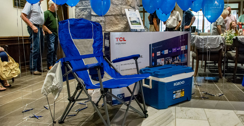 Alton Bank's Grand Opening Is Still Going Come And See! Alton MO