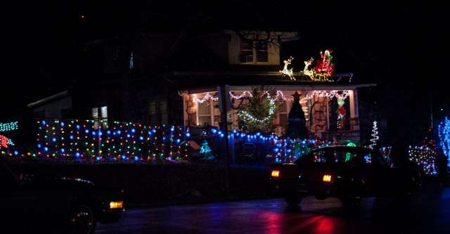 A local Alton house all decorated for Christmas.