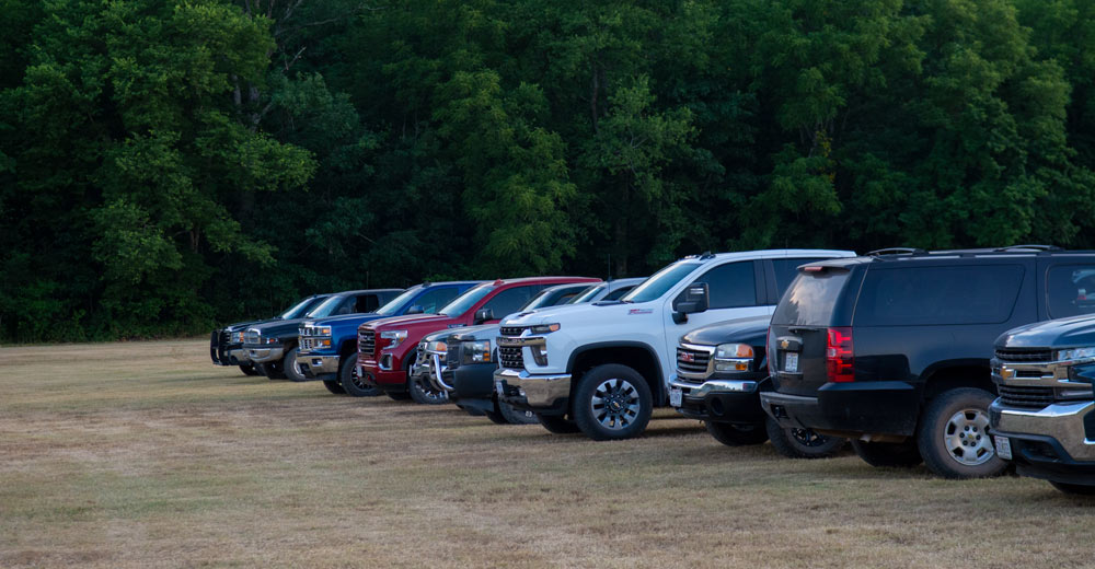 Cars parked in line at the Alton 1st of July Fireworks