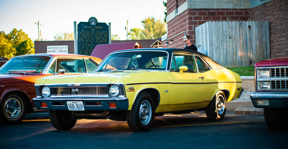 Bystanders Enjoy The Old Classic Cars On The Alton, Missouri, Square