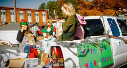 2018 christmas parade 7001773 260x140