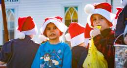 2018 christmas parade 7001953 260x140