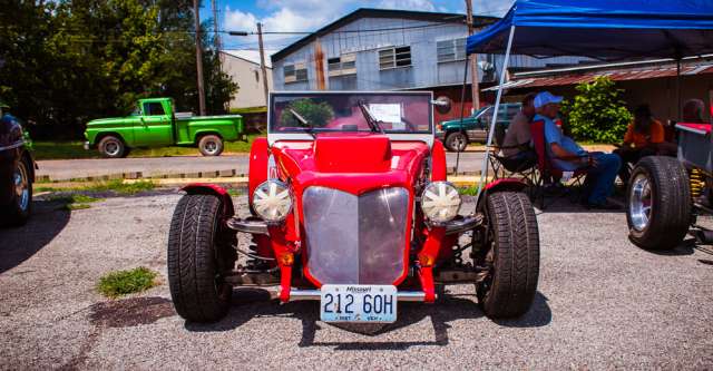 Senior Center Car Show 7006584 640x333