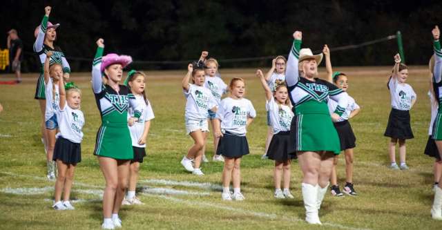 THAYER, MO – SEPTEMBER 12: Thayer cheerleaders perform at halftime during the high school football game between the Thayer Bobcats and the Liberty (Mtn. View) Eagles on September 12, 2025, at the Thayer High School football field in Thayer, MO. (Photo by Curtis Thomas/AltonMo.com)