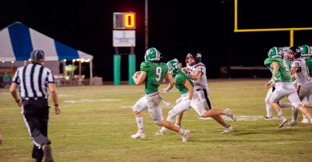 THAYER, MO – SEPTEMBER 26: Thayer Bobcats linebacker Riley White (9) runs down the field after making an interception during the high school football game between the Thayer Bobcats and the Houston Tigers on September 26, 2025, at the Thayer High School football field in Thayer, MO. (Photo by Curtis Thomas/AltonMo.com)