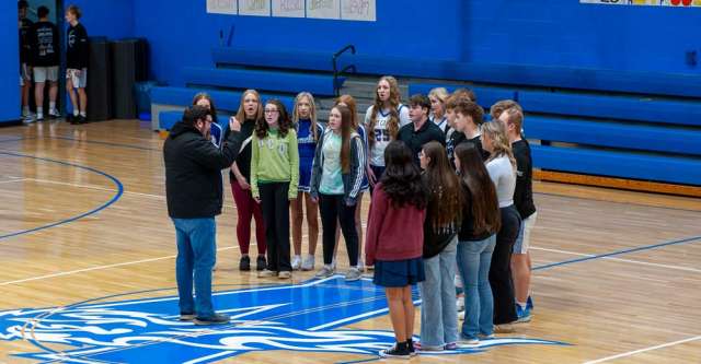 The Alton Choir sang the National Anthem as well as the school song before the ceremony.