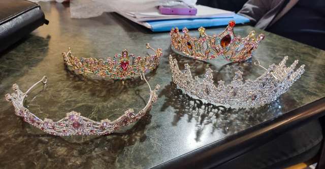 crowns