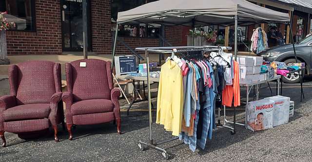 Items for sale at Junk in Trunk