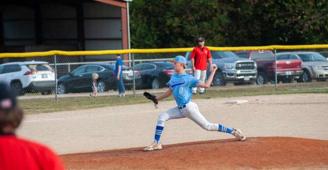 ALTON, MO – SEPTEMBER 29: Alton Comets Jarren Holesapple (0) gives a fast pitch during the high school baseball game between the Alton Comets and the Gainesville Bulldogs on September 29, 2026, at the Alton High School Gym in Alton, Missouri. (Photo by Amanda Thomas/AltonMo.com)