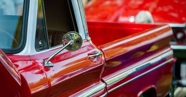 A shiny pickup truck waiting to be judged at the Mammoth Spring Car Show.