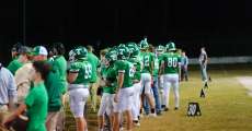 THAYER, MO – OCTOBER 26: Thayer Bobcats team watches the play on the sideline during the high school football game between the Thayer Bobcats and the Mountain Grove Panthers on October 23, 2026, at the Thayer High School football field in Thayer, MO. (Photo by Curtis Thomas/AltonMo.com)