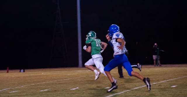 THAYER, MO – OCTOBER 2: Thayer Bobcat running back Rowan Johnson (11) sprints to the endzone during the high school football game between the Thayer Bobcats and the Cabool Bulldogs on October 2, 2026, at the Thayer High School football field in Thayer, MO. (Photo by Amanda Thomas/AltonMo.com)