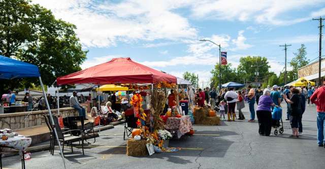 It was a beautiful day at the 2026 Walnut Festival.
