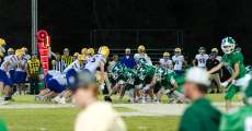 THAYER, MO – OCTOBER 9: Thayer Bobcats and Ava Bears wait for the snap at the line of scrimmage during the high school football game between the Thayer Bobcats and the Ava Bears on October 9, 2026, at the Thayer High School football field in Thayer, MO. (Photo by Curtis Thomas/AltonMo.com)