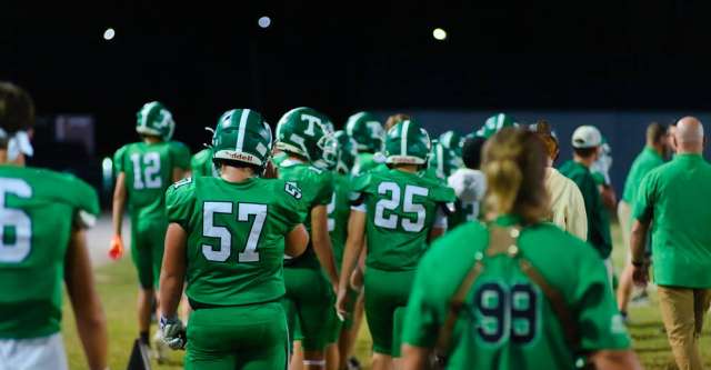 THAYER, MO – OCTOBER 9: Thayer Bobcats team walks down the field during the high school football game between the Thayer Bobcats and the Ava Bears on October 9, 2026, at the Thayer High School football field in Thayer, MO. (Photo by Curtis Thomas/AltonMo.com)